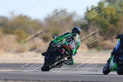 media/Dec-18-2022-SoCal Trackdays (Sun) [[8099a50955]]/Turn 7 Backside (1125am)/